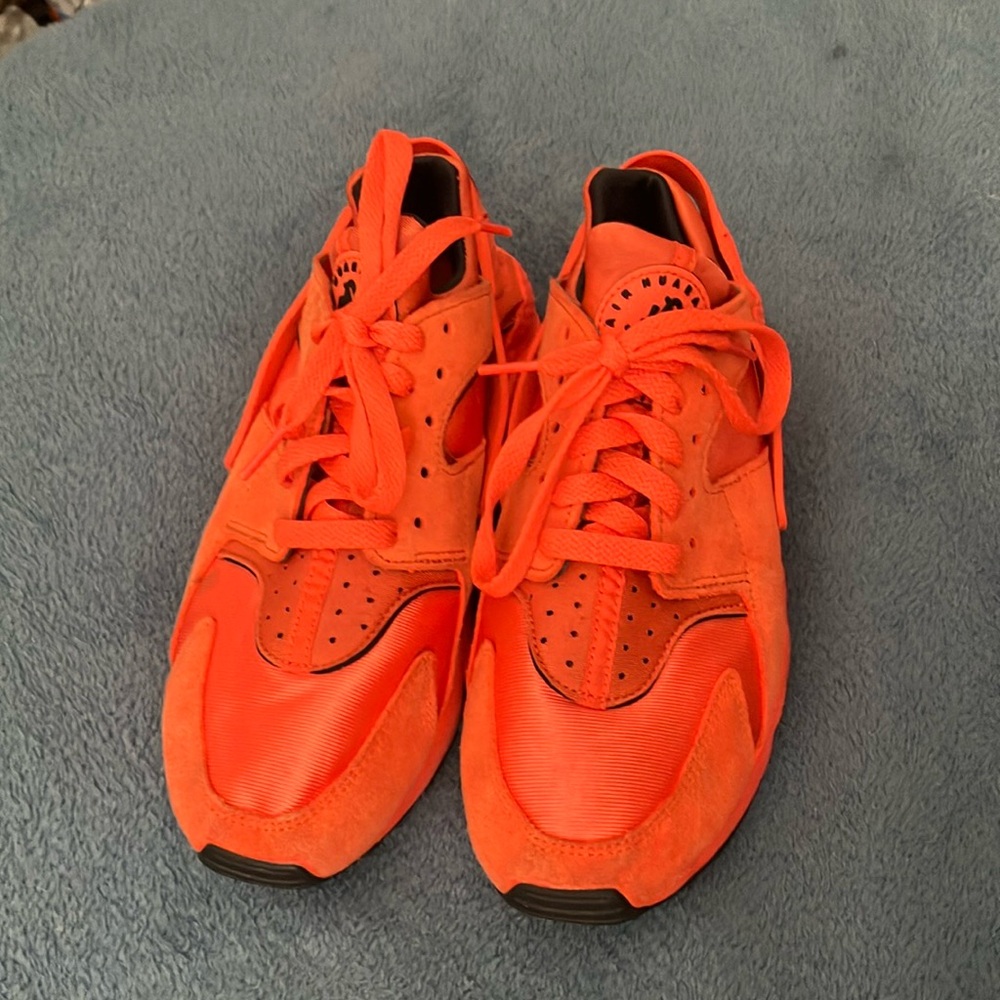 Orange Nike “Air Huraches”